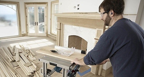 Cutting wood with a table saw